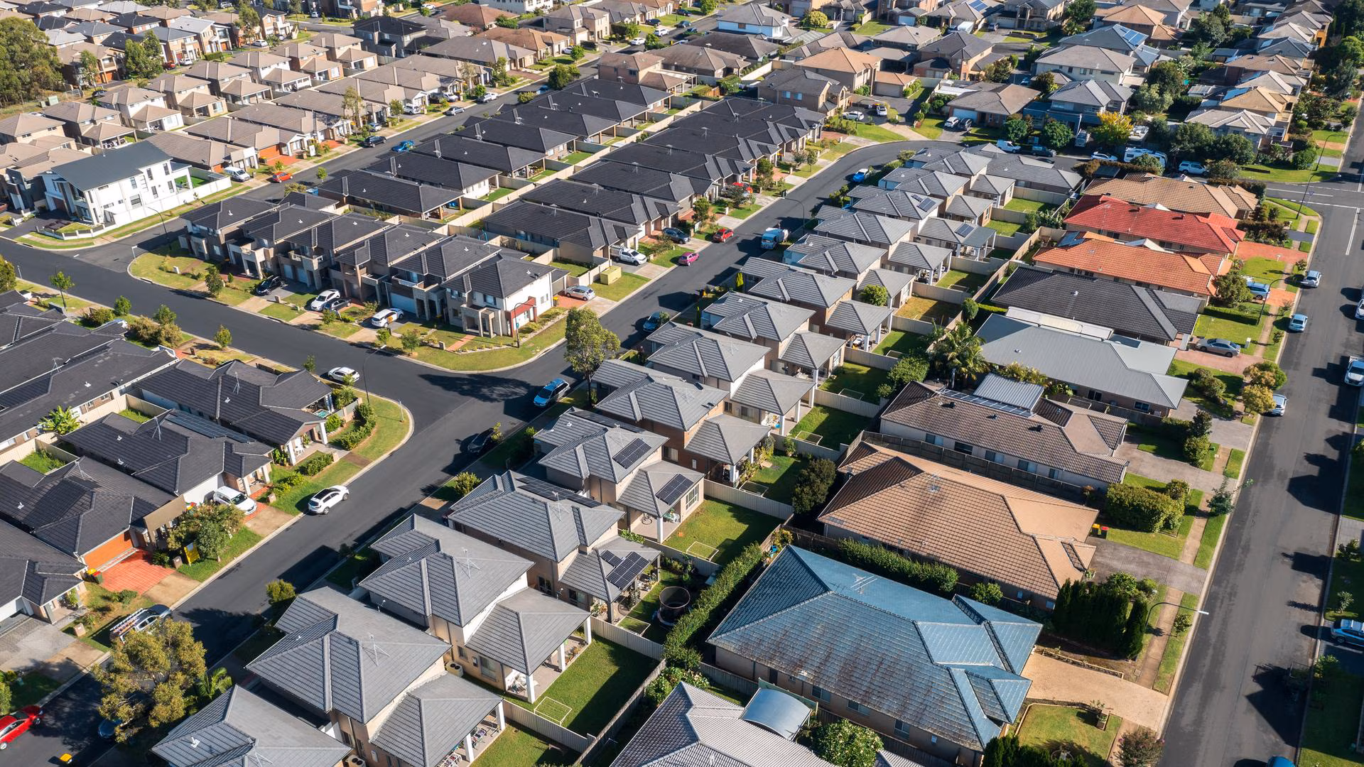 Property investors brace for tax hit from new CGT discount rate and negative gearing cap